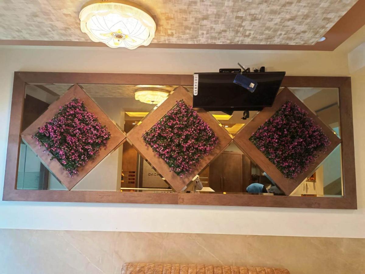 Sai Sagar Lodging & Boarding Ulhasnagar ภายนอก รูปภาพ