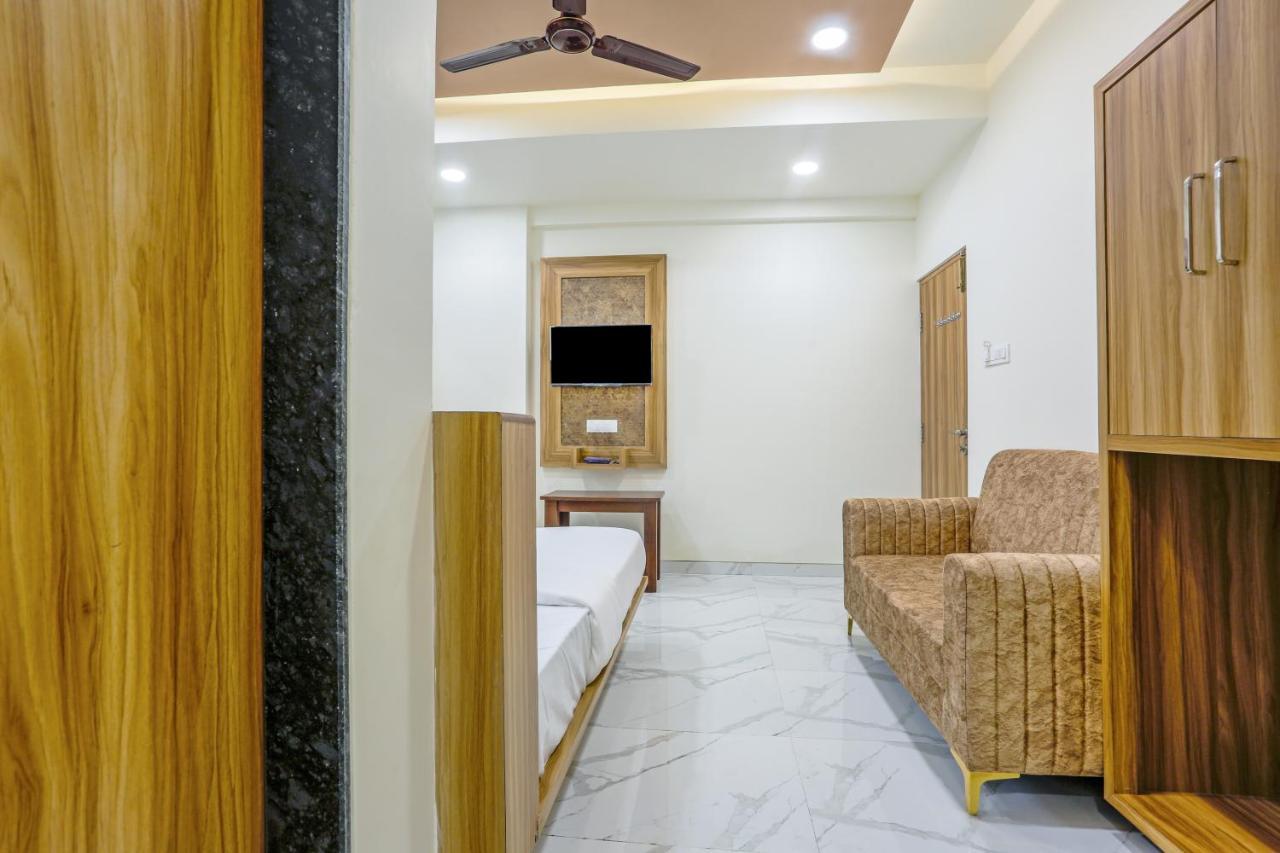 Sai Sagar Lodging & Boarding Ulhasnagar ภายนอก รูปภาพ