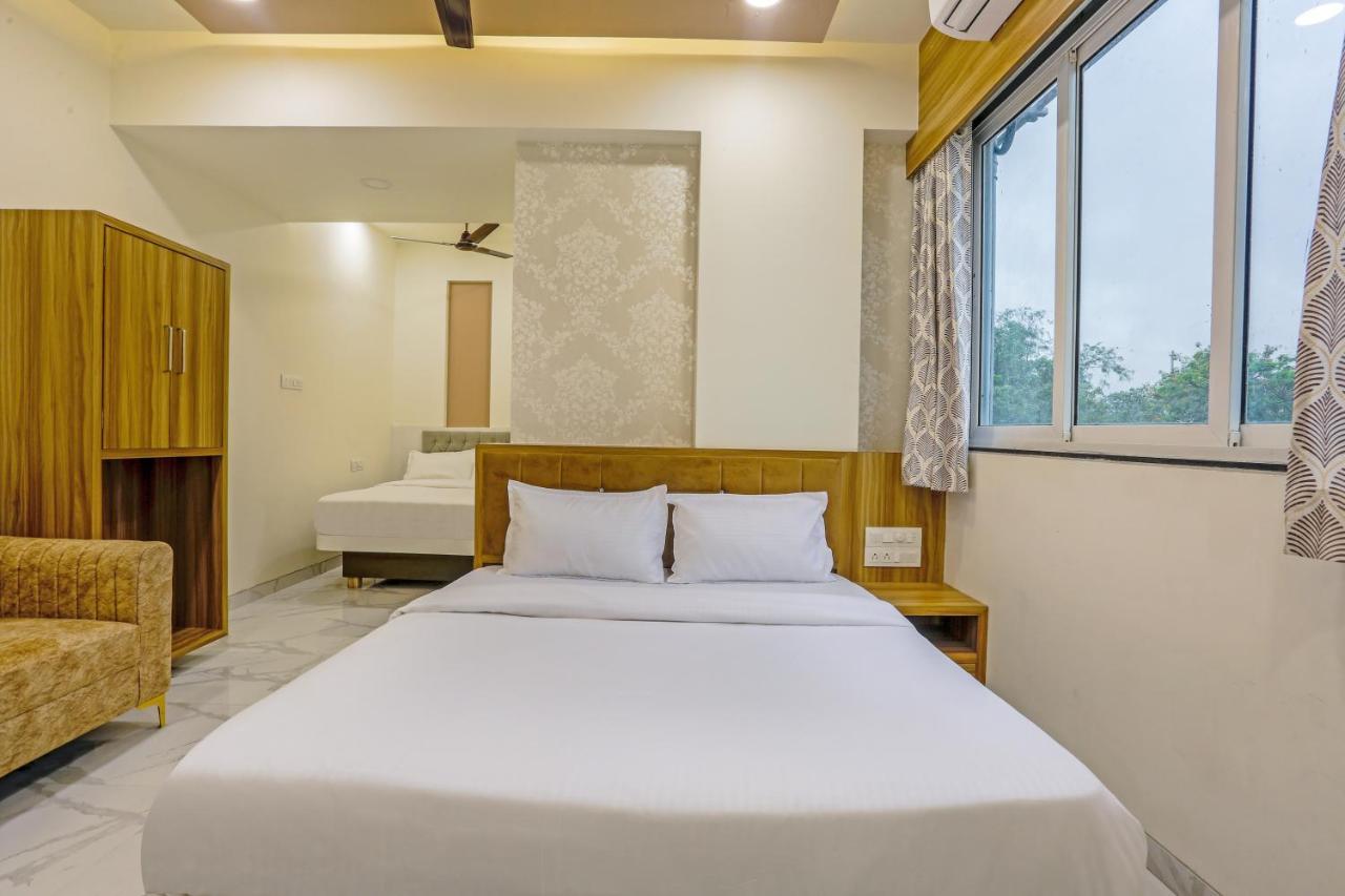 Sai Sagar Lodging & Boarding Ulhasnagar ภายนอก รูปภาพ