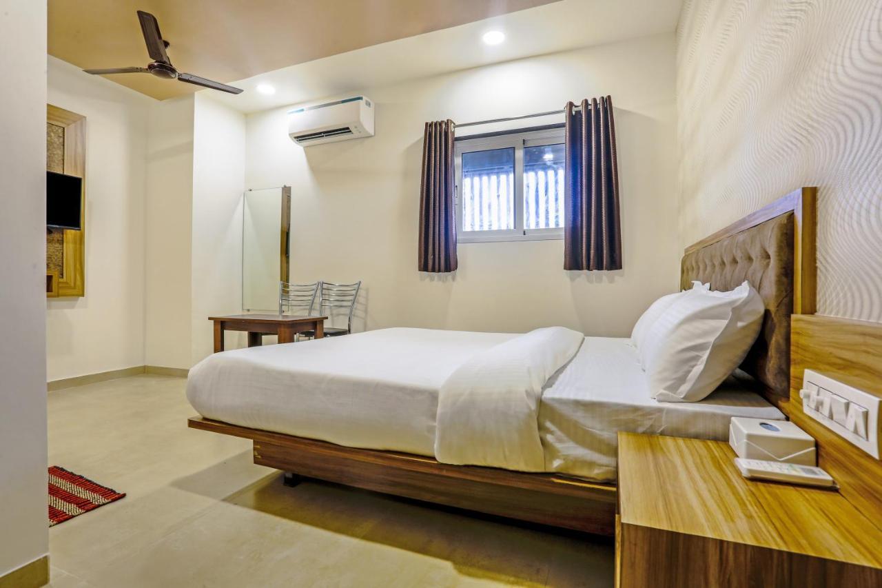 Sai Sagar Lodging & Boarding Ulhasnagar ภายนอก รูปภาพ