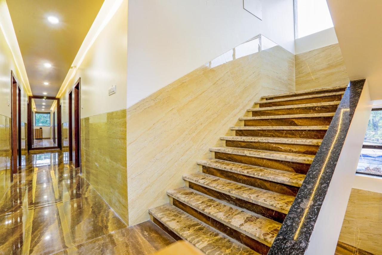 Sai Sagar Lodging & Boarding Ulhasnagar ภายนอก รูปภาพ